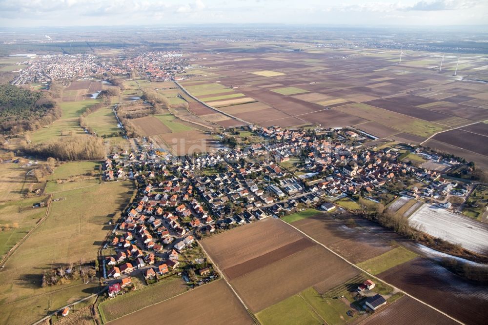 Luftaufnahme Knittelsheim - Dorf - Ansicht am Rande von Feldern in Knittelsheim im Bundesland Rheinland-Pfalz, Deutschland