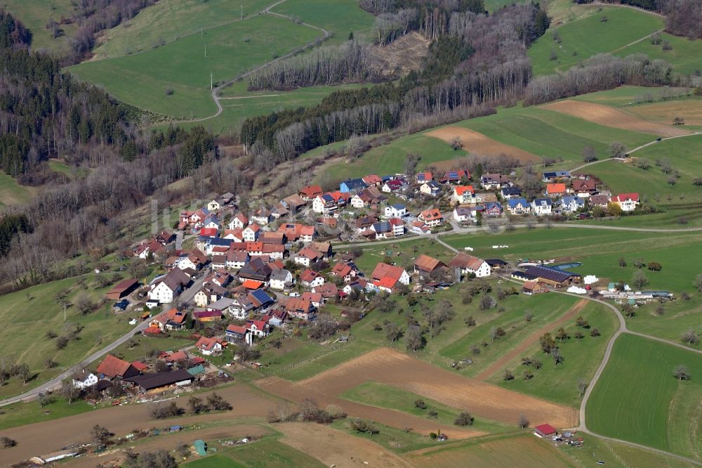 Luftbild Kürnberg - Dorf - Ansicht am Rande von Feldern in Kürnberg im Bundesland Baden-Württemberg, Deutschland