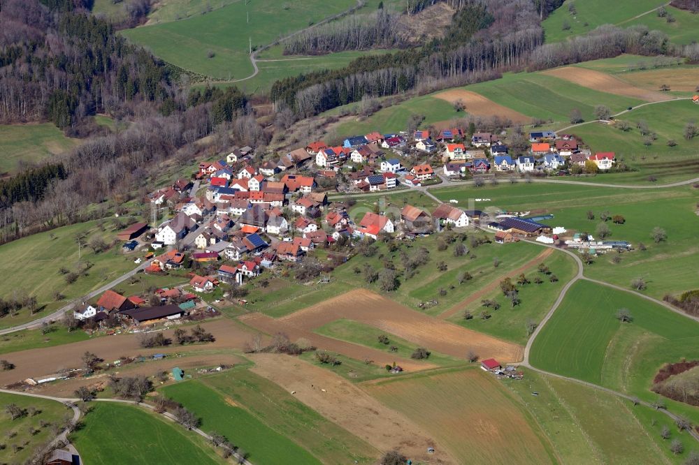 Luftaufnahme Kürnberg - Dorf - Ansicht am Rande von Feldern in Kürnberg im Bundesland Baden-Württemberg, Deutschland