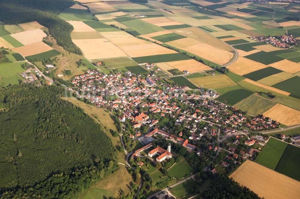 Luftbild Mönchsdeggingen - Dorf - Ansicht am Rande von Feldern in Mönchsdeggingen im Bundesland Bayern, Deutschland