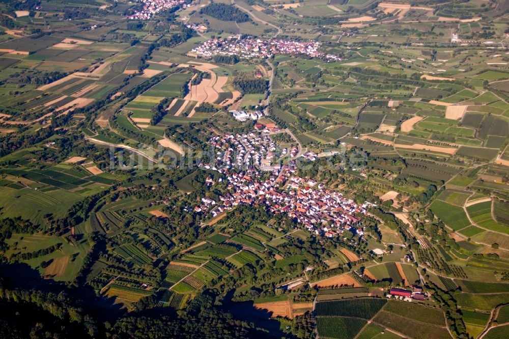 Luftaufnahme Herbolzheim - Dorf - Ansicht am Rande von Feldern im Ortsteil Broggingen in Herbolzheim im Bundesland Baden-Württemberg, Deutschland