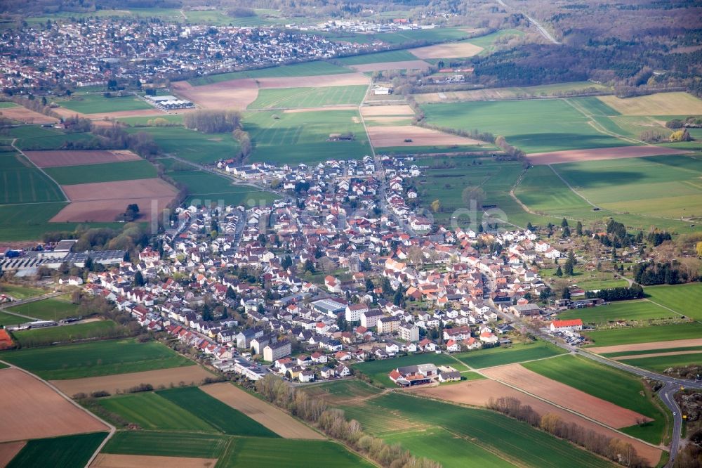 Luftaufnahme Roßdorf - Dorf - Ansicht am Rande von Feldern im Ortsteil Gundernhausen in Roßdorf im Bundesland Hessen, Deutschland