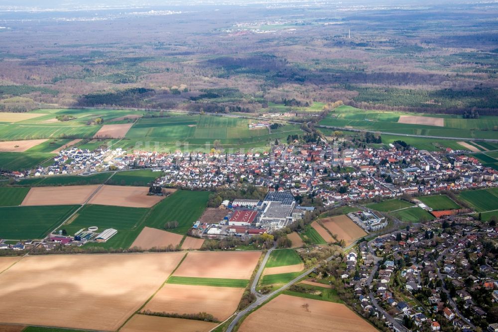 Luftaufnahme Roßdorf - Dorf - Ansicht am Rande von Feldern im Ortsteil Gundernhausen in Roßdorf im Bundesland Hessen, Deutschland