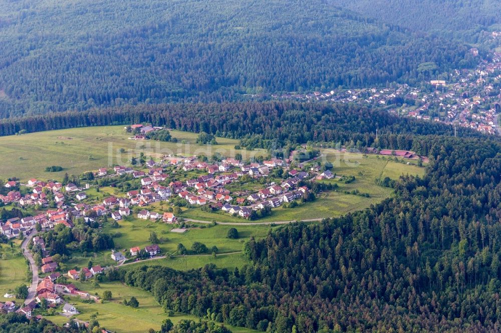 Bad Herrenalb von oben - Dorf - Ansicht am Rande von Feldern im Ortsteil Rotensol in Bad Herrenalb im Bundesland Baden-Württemberg, Deutschland