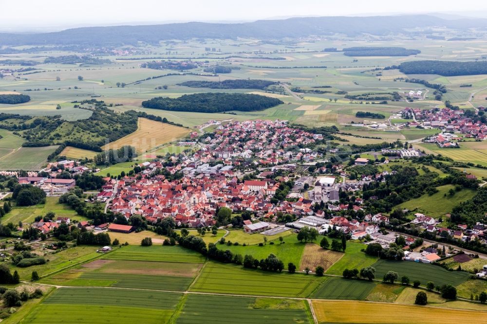 Thundorf in Unterfranken von oben - Dorf - Ansicht am Rande von Feldern im Ortsteil Rothhausen in Thundorf in Unterfranken im Bundesland Bayern, Deutschland