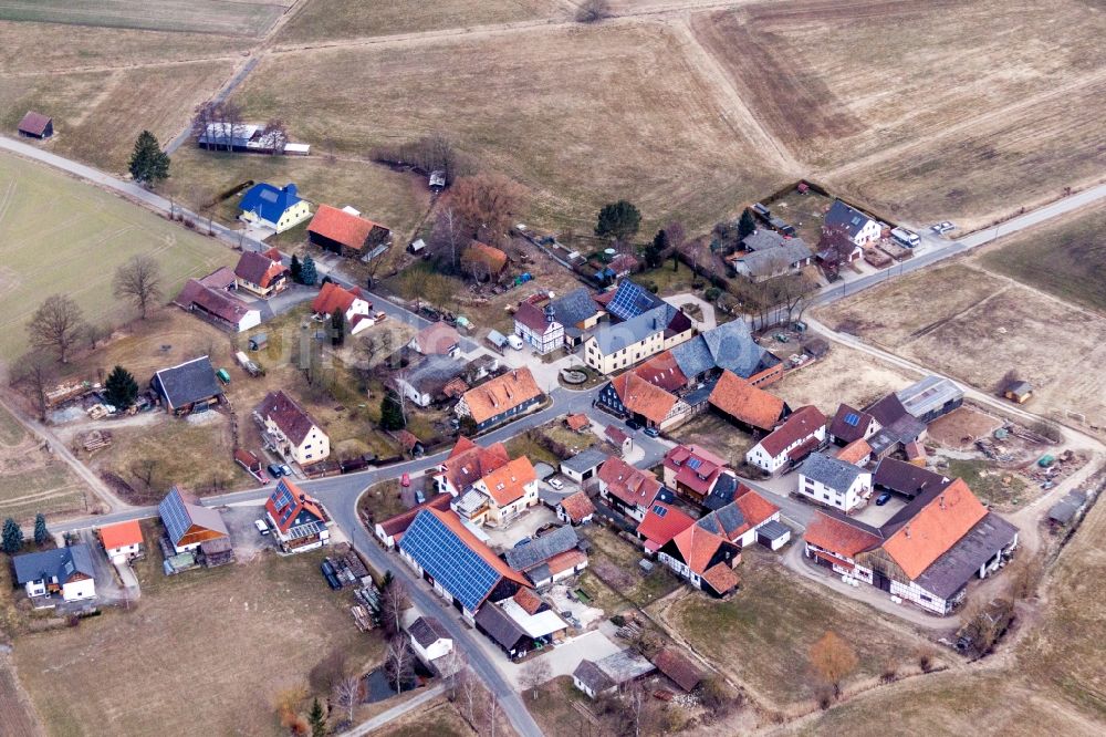 Bad Rodach von oben - Dorf - Ansicht am Rande von Feldern im Ortsteil Rudelsdorf in Bad Rodach im Bundesland Bayern, Deutschland