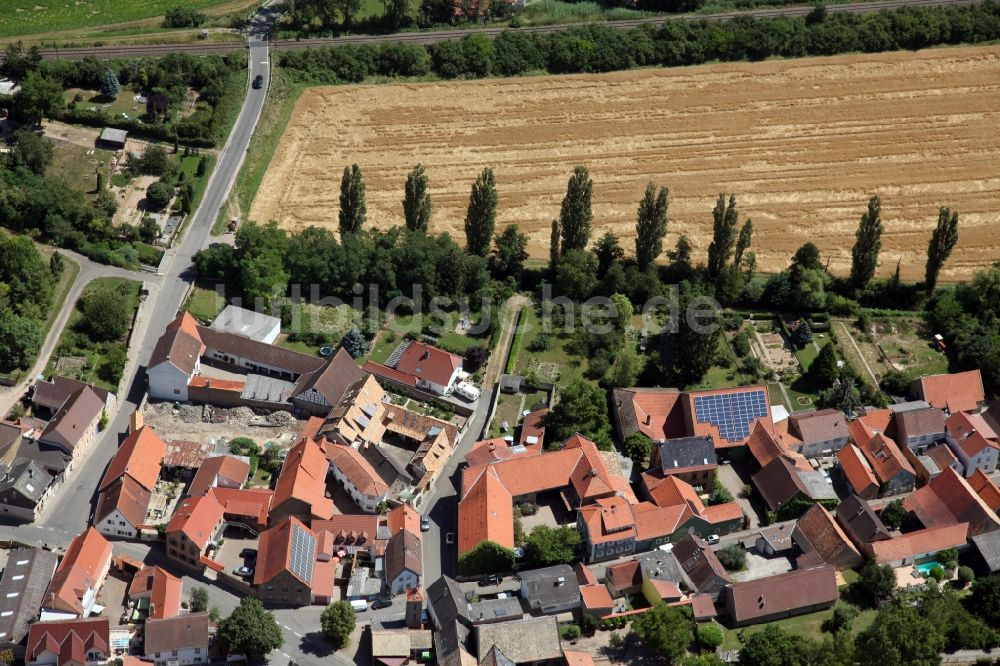 Luftbild Armsheim - Dorf - Ansicht am Rande von Feldern im Ortsteil Schimsheim in Armsheim im Bundesland Rheinland-Pfalz, Deutschland