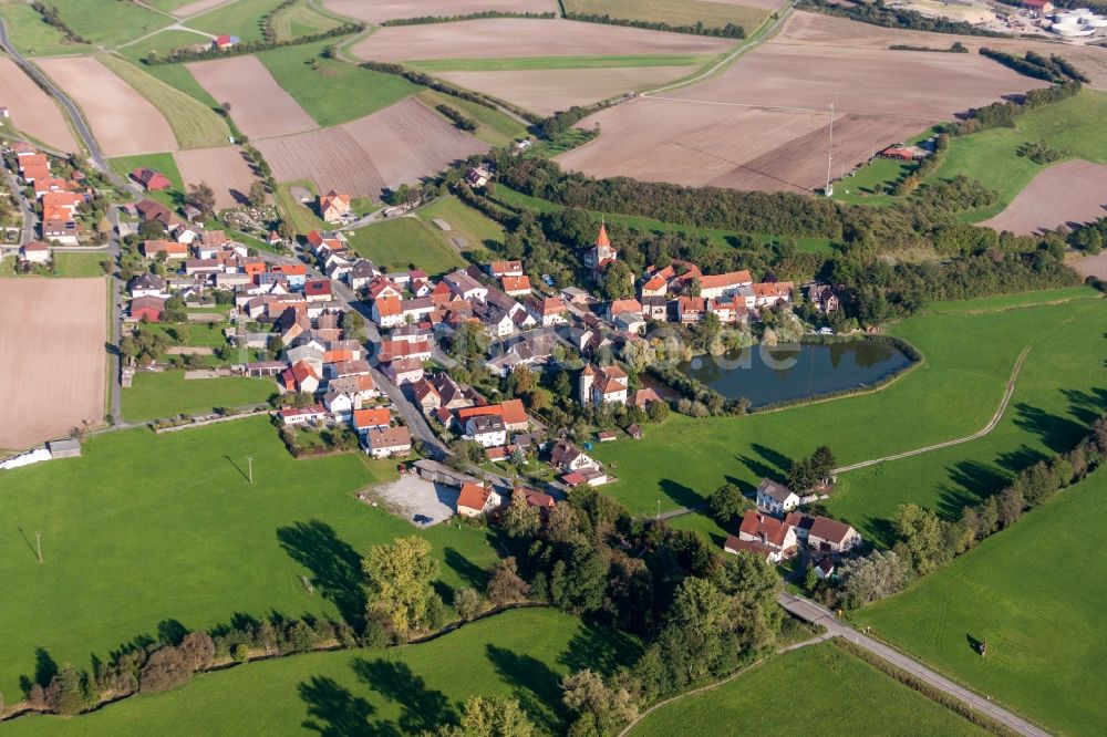 Luftbild Scheinfeld - Dorf - Ansicht am Rande von Feldern im Ortsteil Schnodsenbach in Scheinfeld im Bundesland Bayern, Deutschland