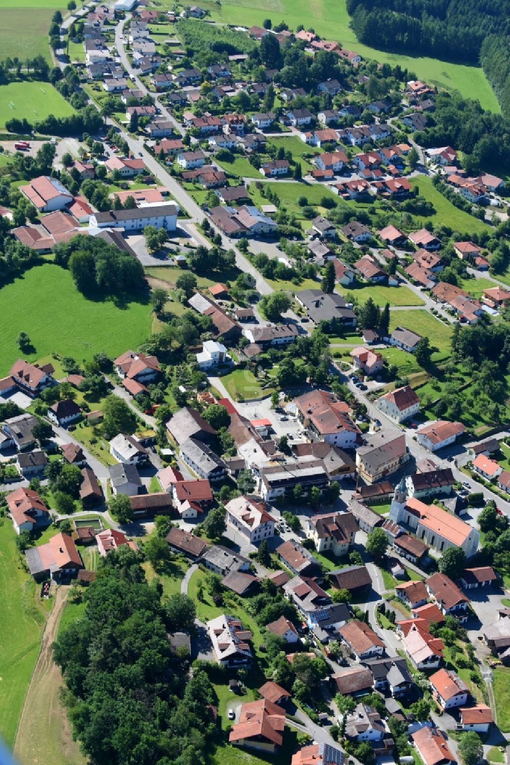 Luftbild Rattenberg - Dorf - Ansicht am Rande von Feldern in Rattenberg im Bundesland Bayern, Deutschland