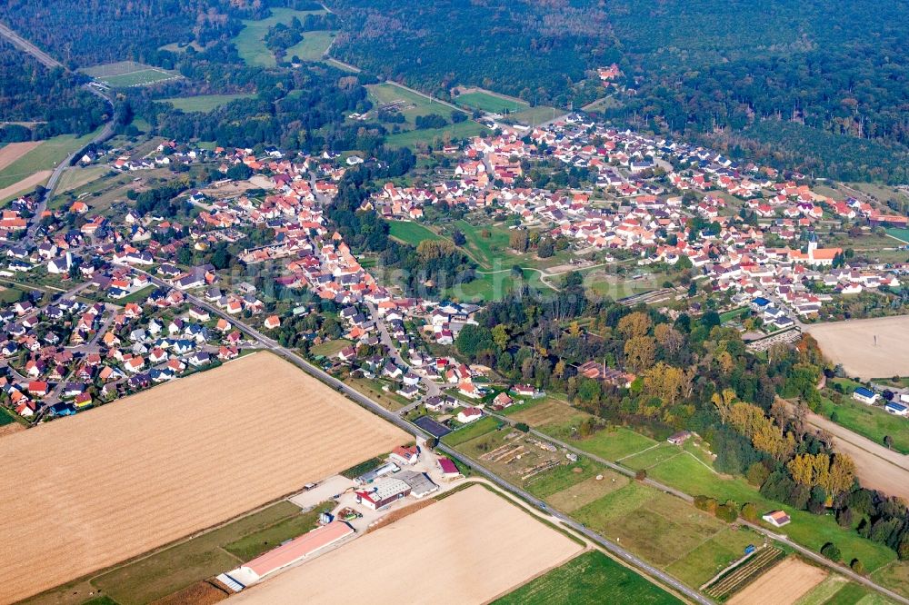 Luftaufnahme Scheibenhard - Dorf - Ansicht am Rande von Feldern in Scheibenhard in Grand Est, Frankreich