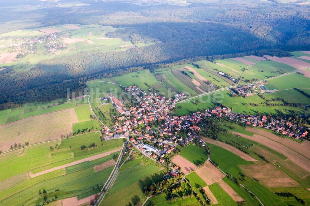 Luftbild Schollbrunn - Dorf - Ansicht am Rande von Feldern in Schollbrunn im Bundesland Baden-Württemberg, Deutschland