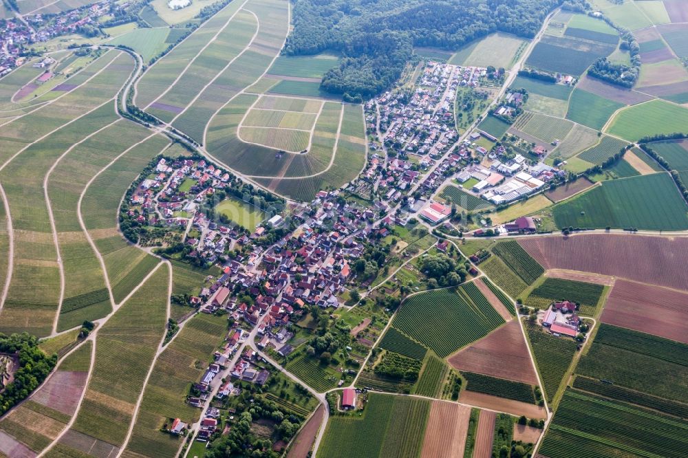 Stockheim aus der Vogelperspektive: Dorf - Ansicht am Rande von Feldern in Stockheim im Bundesland Baden-Württemberg, Deutschland