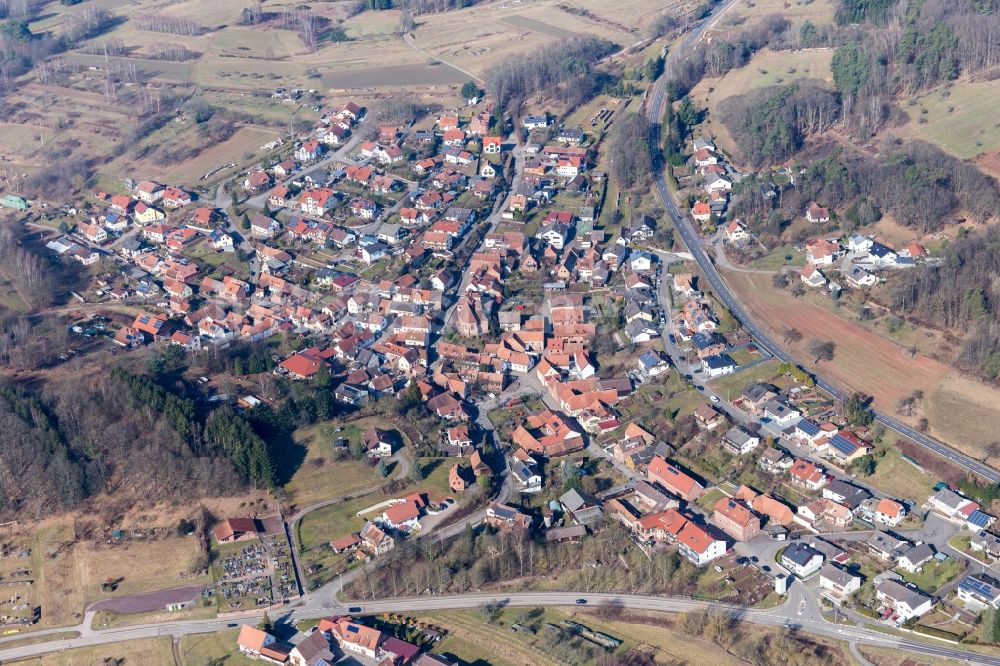 Luftbild Völkersweiler - Dorf - Ansicht am Rande von Feldern in Völkersweiler im Bundesland Rheinland-Pfalz, Deutschland