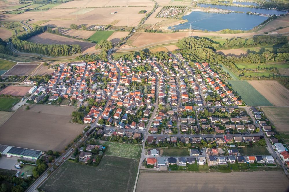 Luftbild Wattenheim - Dorf - Ansicht am Rande von Feldern in Wattenheim im Bundesland Hessen, Deutschland