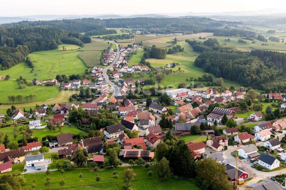 Luftbild Zoznegg - Dorf - Ansicht am Rande von Feldern in Zoznegg im Bundesland Baden-Württemberg, Deutschland