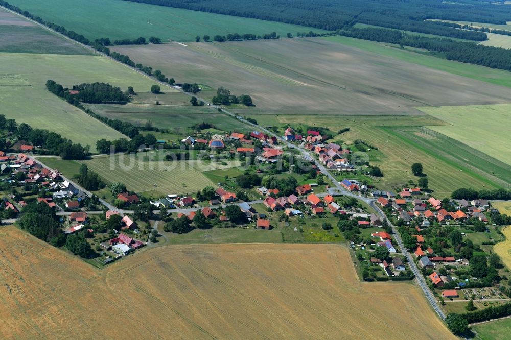 Luftbild Loosen - Dorf - Ansicht am Rande von landwirtschaftlichen Feldern in Loosen im Bundesland Mecklenburg-Vorpommern, Deutschland