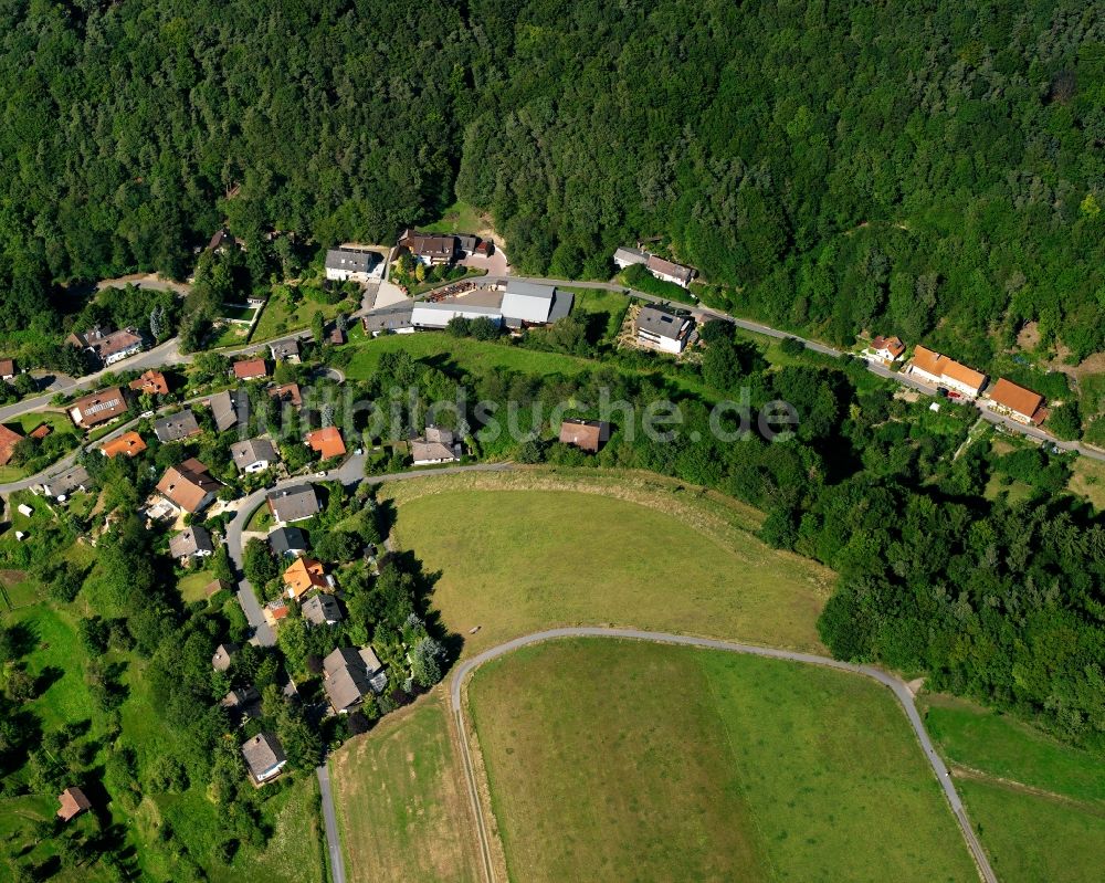 Luftbild Affhöllerbach - Dorf - Ansicht am Rande Waldgebieten in Affhöllerbach im Bundesland Hessen, Deutschland