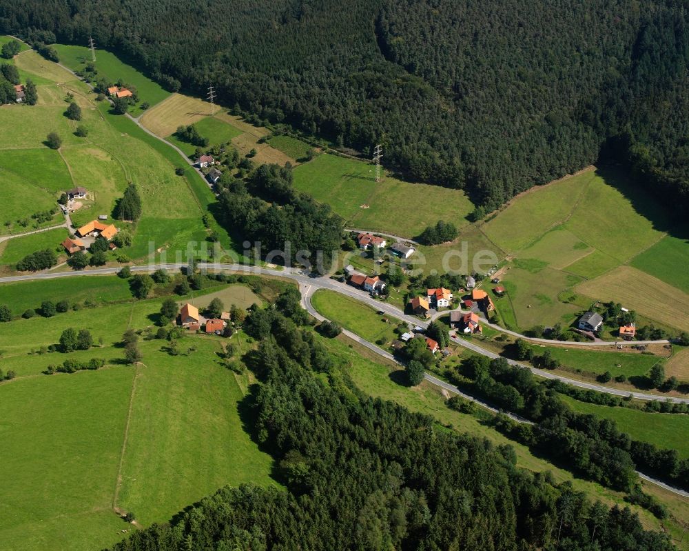 Luftbild Airlenbach - Dorf - Ansicht am Rande Waldgebieten in Airlenbach im Bundesland Hessen, Deutschland