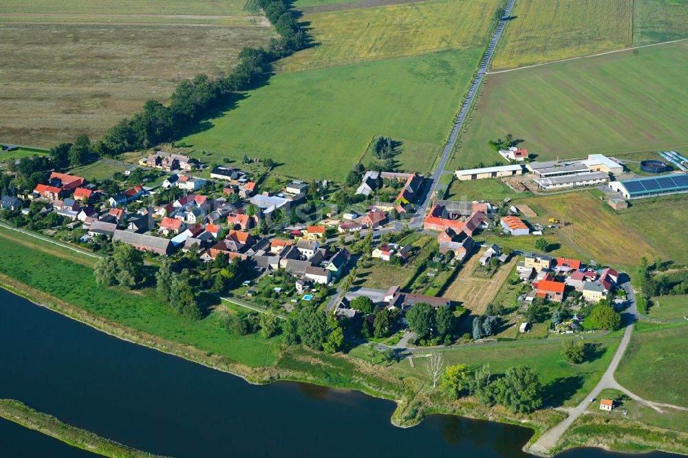 Luftaufnahme Dabrun - Dorf - Ansicht am Rande von Waldgebieten in Dabrun im Bundesland Sachsen-Anhalt, Deutschland