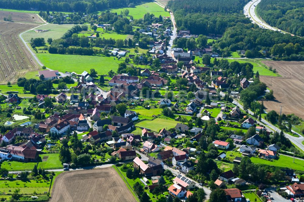 Luftaufnahme Dorna - Dorf - Ansicht am Rande von Waldgebieten in Dorna im Bundesland Thüringen, Deutschland