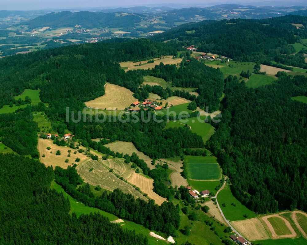 Luftbild Edersberg - Dorf - Ansicht am Rande Waldgebieten in Edersberg im Bundesland Bayern, Deutschland