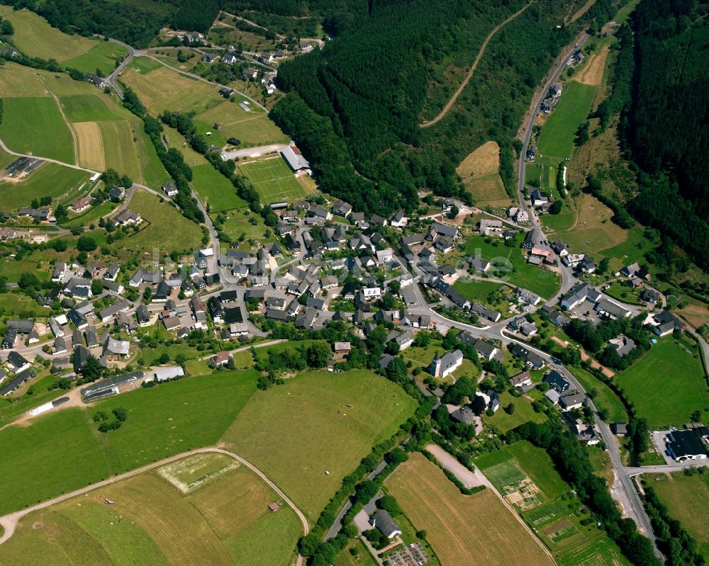 Elsoff von oben - Dorf - Ansicht am Rande Waldgebieten in Elsoff im Bundesland Nordrhein-Westfalen, Deutschland