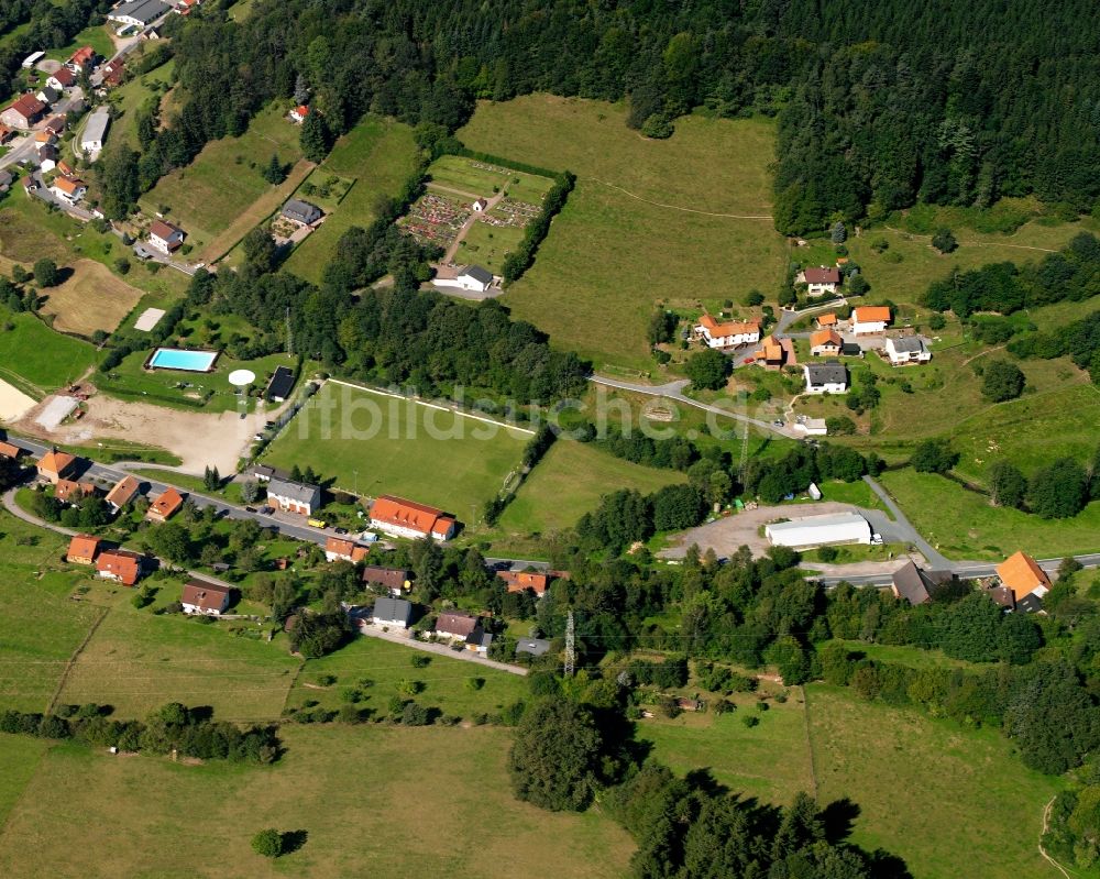 Luftbild Finkenbach - Dorf - Ansicht am Rande Waldgebieten in Finkenbach im Bundesland Hessen, Deutschland