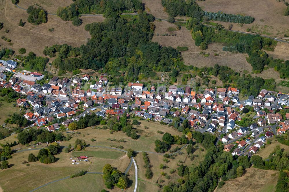 Frammersbach von oben - Dorf - Ansicht am Rande von Waldgebieten in Frammersbach im Bundesland Bayern, Deutschland