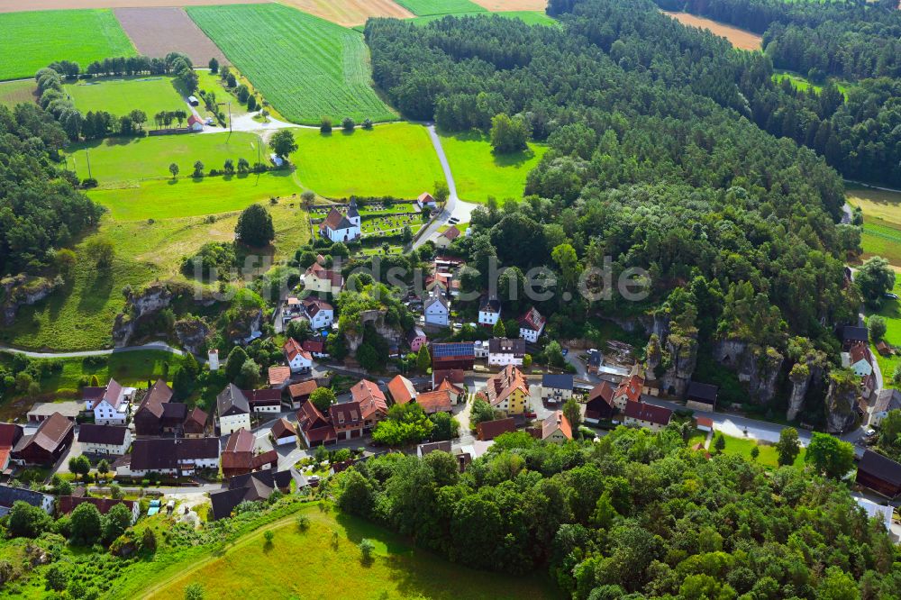 Luftaufnahme Freienfels - Dorf - Ansicht am Rande von Waldgebieten in Freienfels im Bundesland Bayern, Deutschland