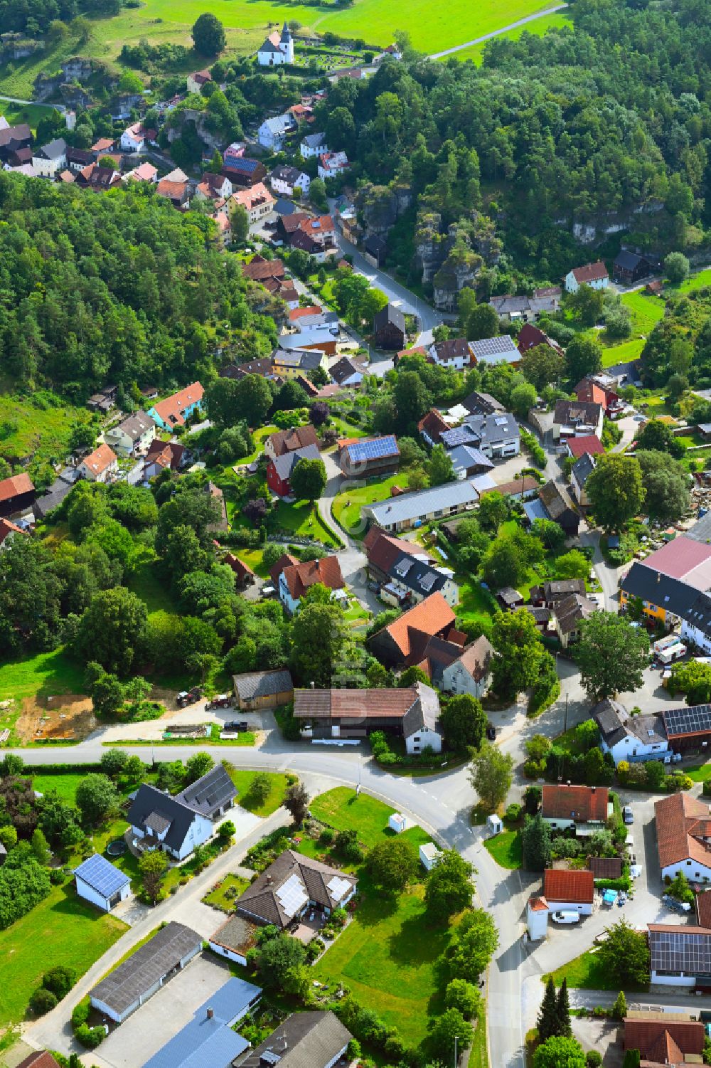 Luftaufnahme Freienfels - Dorf - Ansicht am Rande von Waldgebieten in Freienfels im Bundesland Bayern, Deutschland