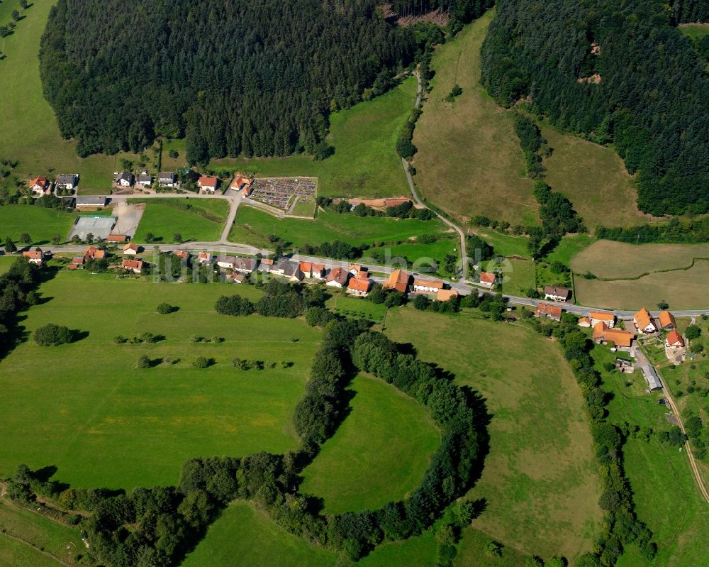 Gammelsbach von oben - Dorf - Ansicht am Rande Waldgebieten in Gammelsbach im Bundesland Hessen, Deutschland