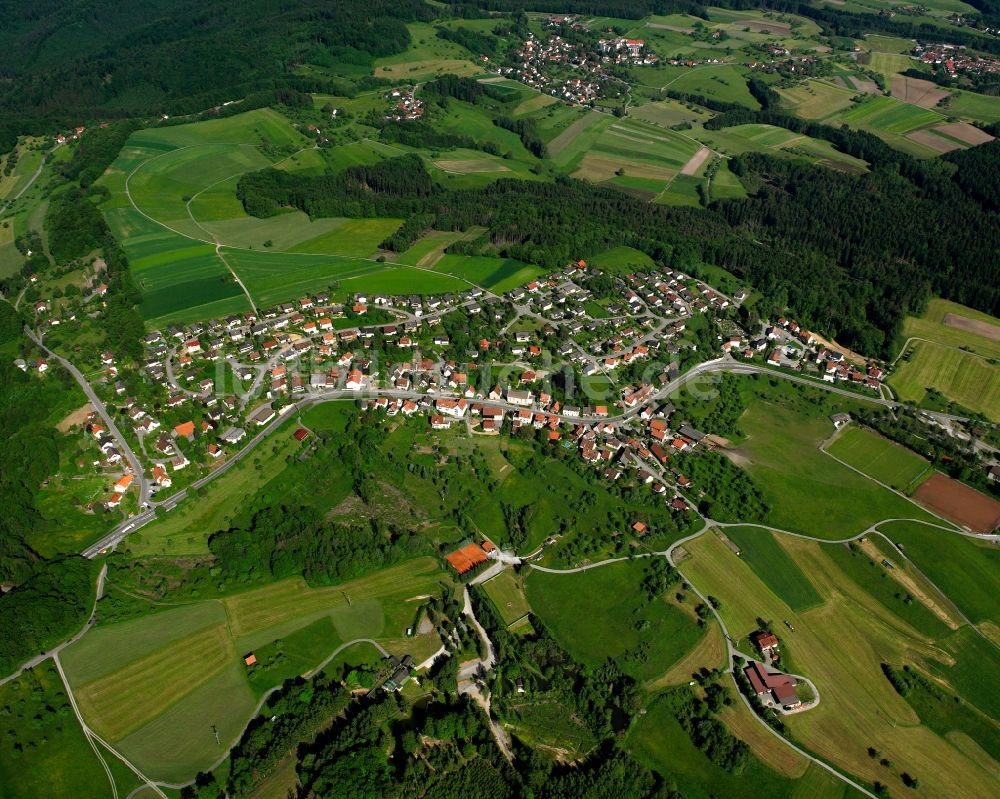 Großerlach von oben - Dorf - Ansicht am Rande Waldgebieten in Großerlach im Bundesland Baden-Württemberg, Deutschland