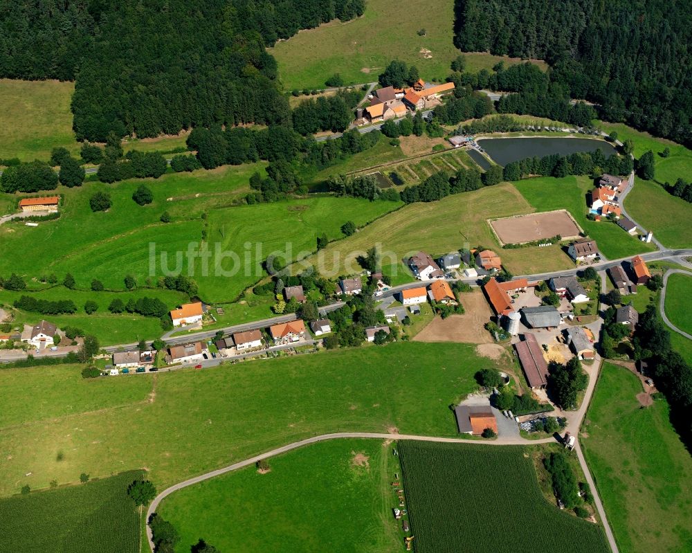 Hüttenthal von oben - Dorf - Ansicht am Rande Waldgebieten in Hüttenthal im Bundesland Hessen, Deutschland