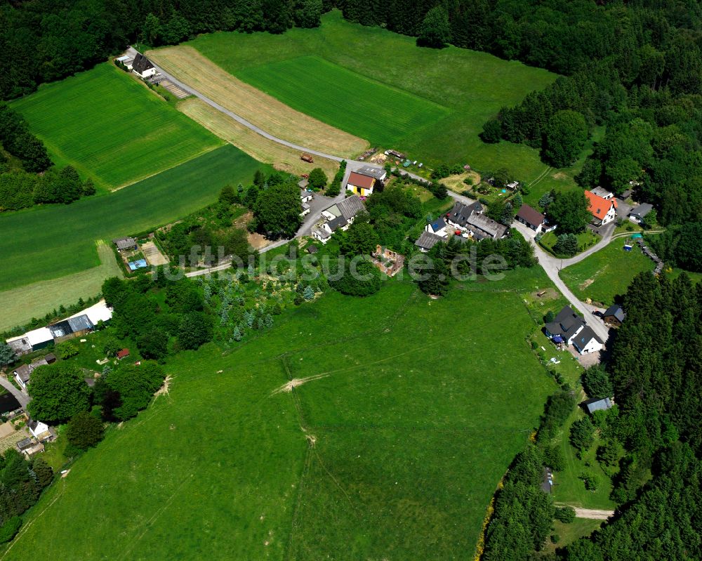 Luftbild Kierspe - Dorf - Ansicht am Rande von Waldgebieten in Kierspe im Bundesland Nordrhein-Westfalen, Deutschland