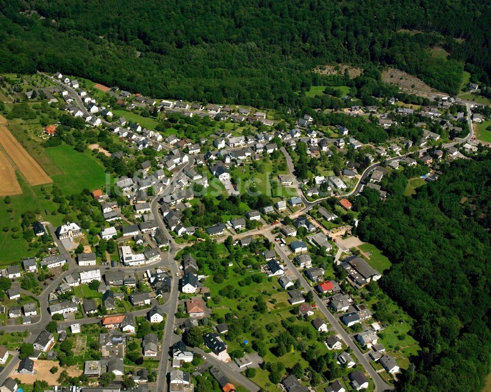 Luftaufnahme Kirschweiler - Dorf - Ansicht am Rande Waldgebieten in Kirschweiler im Bundesland Rheinland-Pfalz, Deutschland