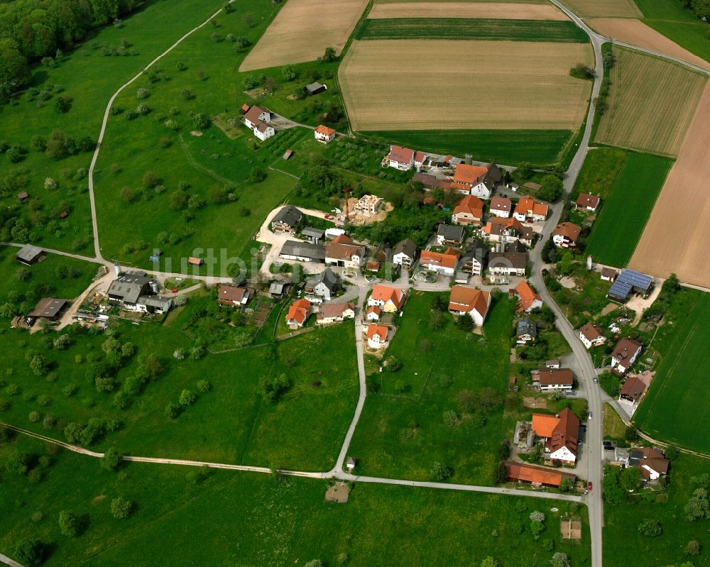 Luftaufnahme Krapfenreut - Dorf - Ansicht am Rande Waldgebieten in Krapfenreut im Bundesland Baden-Württemberg, Deutschland