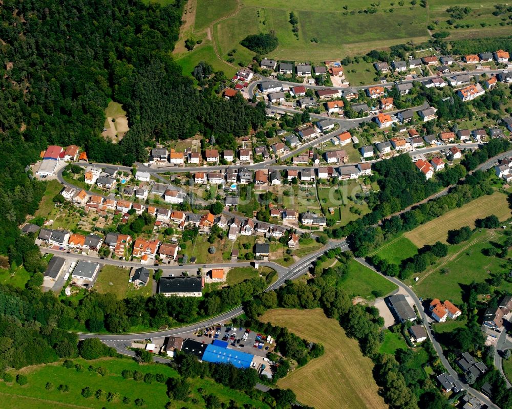 Lützel-Wiebelsbach von oben - Dorf - Ansicht am Rande Waldgebieten in Lützel-Wiebelsbach im Bundesland Hessen, Deutschland