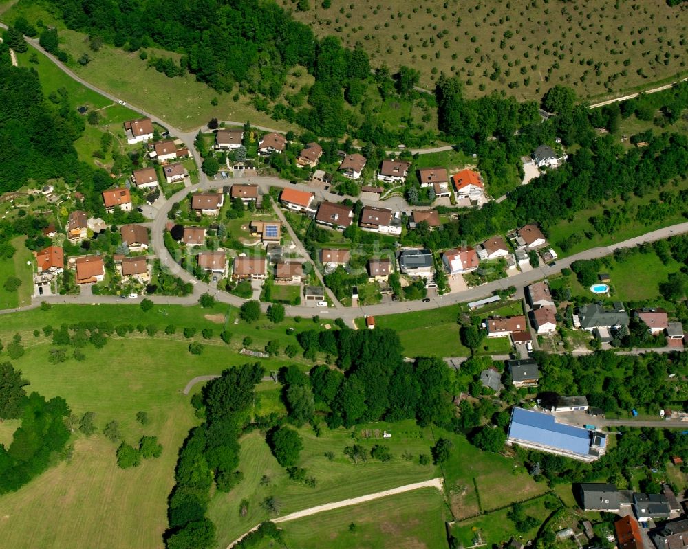 Luftaufnahme Mühlhausen im Täle - Dorf - Ansicht am Rande Waldgebieten in Mühlhausen im Täle im Bundesland Baden-Württemberg, Deutschland