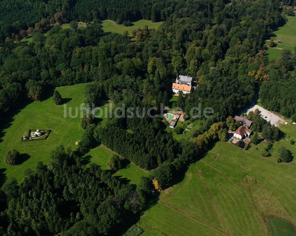 Luftaufnahme Michelstadt - Dorf - Ansicht am Rande Waldgebieten in Michelstadt im Bundesland Hessen, Deutschland