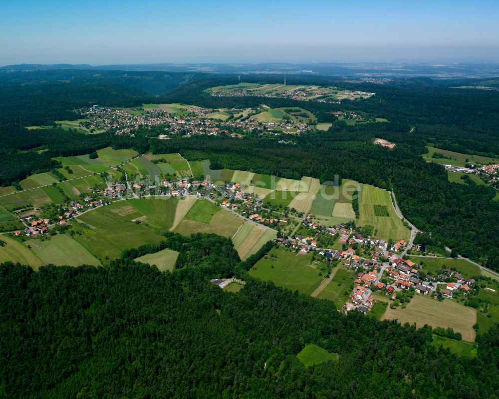 Luftbild Oberlengenhardt - Dorf - Ansicht am Rande von Waldgebieten in Oberlengenhardt im Bundesland Baden-Württemberg, Deutschland