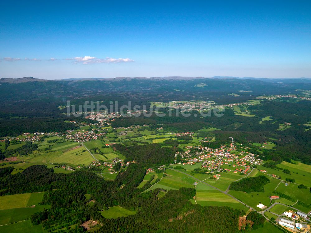 Luftbild Palmberg - Dorf - Ansicht am Rande von Waldgebieten in Palmberg im Bundesland Bayern, Deutschland