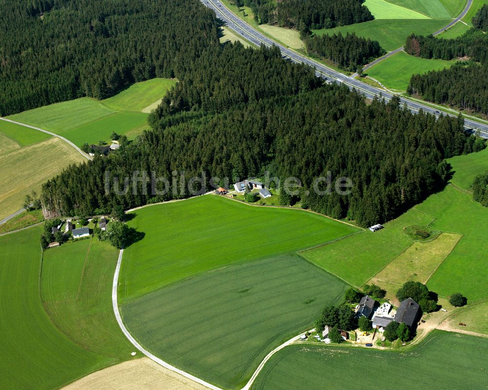 Rabenreuth von oben - Dorf - Ansicht am Rande von Waldgebieten in Rabenreuth im Bundesland Bayern, Deutschland