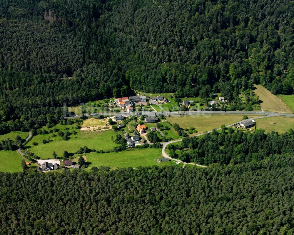 Luftbild Rai-Breitenbach - Dorf - Ansicht am Rande Waldgebieten in Rai-Breitenbach im Bundesland Hessen, Deutschland