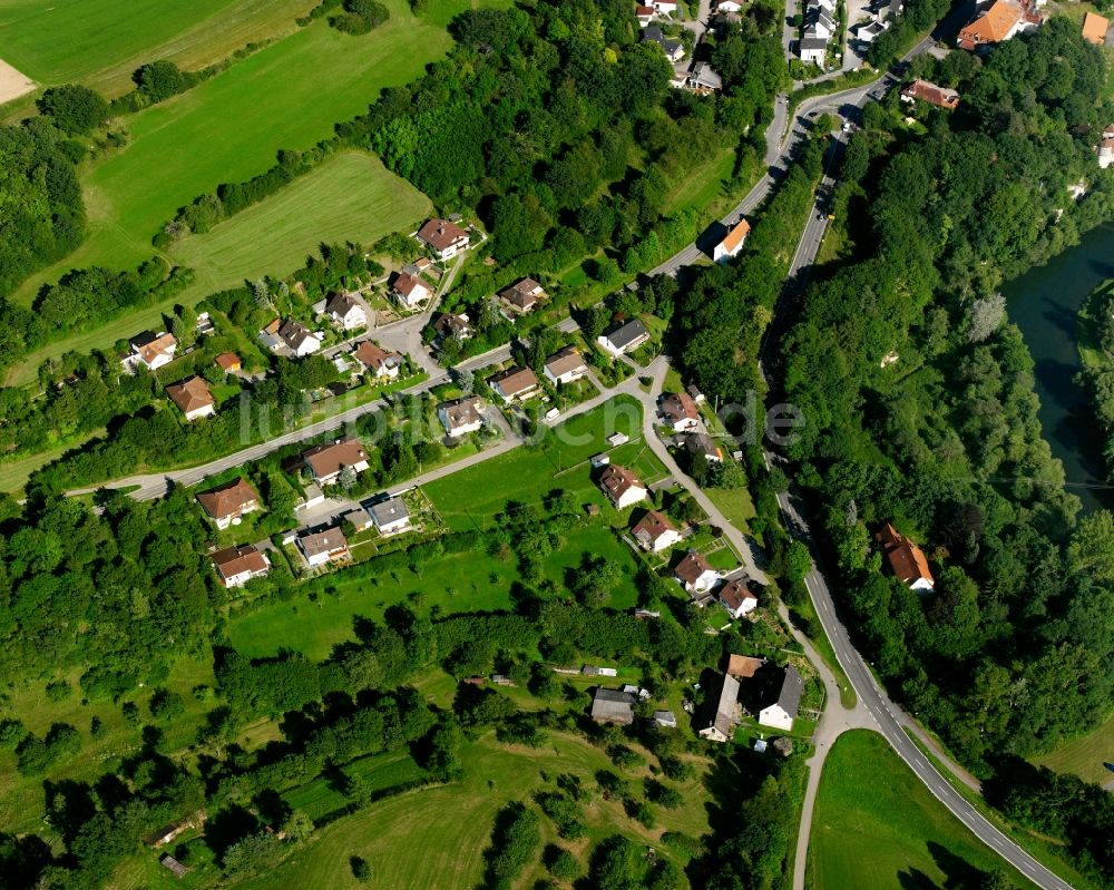 Scheer aus der Vogelperspektive: Dorf - Ansicht am Rande Waldgebieten in Scheer im Bundesland Baden-Württemberg, Deutschland