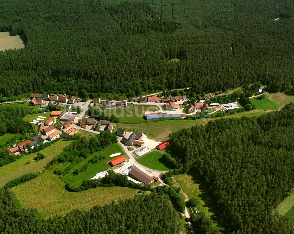 Speckheim von oben - Dorf - Ansicht am Rande Waldgebieten in Speckheim im Bundesland Bayern, Deutschland