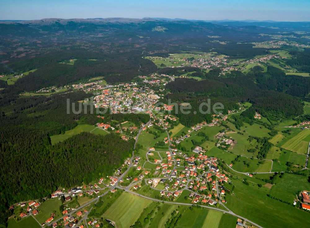 Luftbild Spiegelau - Dorf - Ansicht am Rande von Waldgebieten in Spiegelau im Bundesland Bayern, Deutschland