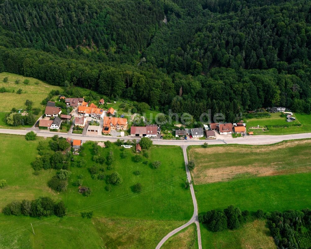 Stollenhof aus der Vogelperspektive: Dorf - Ansicht am Rande Waldgebieten in Stollenhof im Bundesland Baden-Württemberg, Deutschland