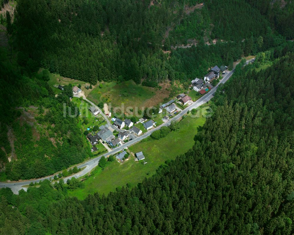 Luftbild Thiemitz - Dorf - Ansicht am Rande von Waldgebieten in Thiemitz im Bundesland Bayern, Deutschland