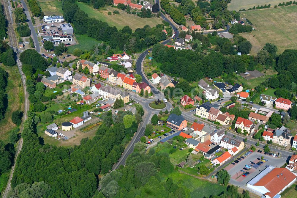 Luftaufnahme Treuenbrietzen - Dorf - Ansicht am Rande von Waldgebieten in Treuenbrietzen im Bundesland Brandenburg, Deutschland