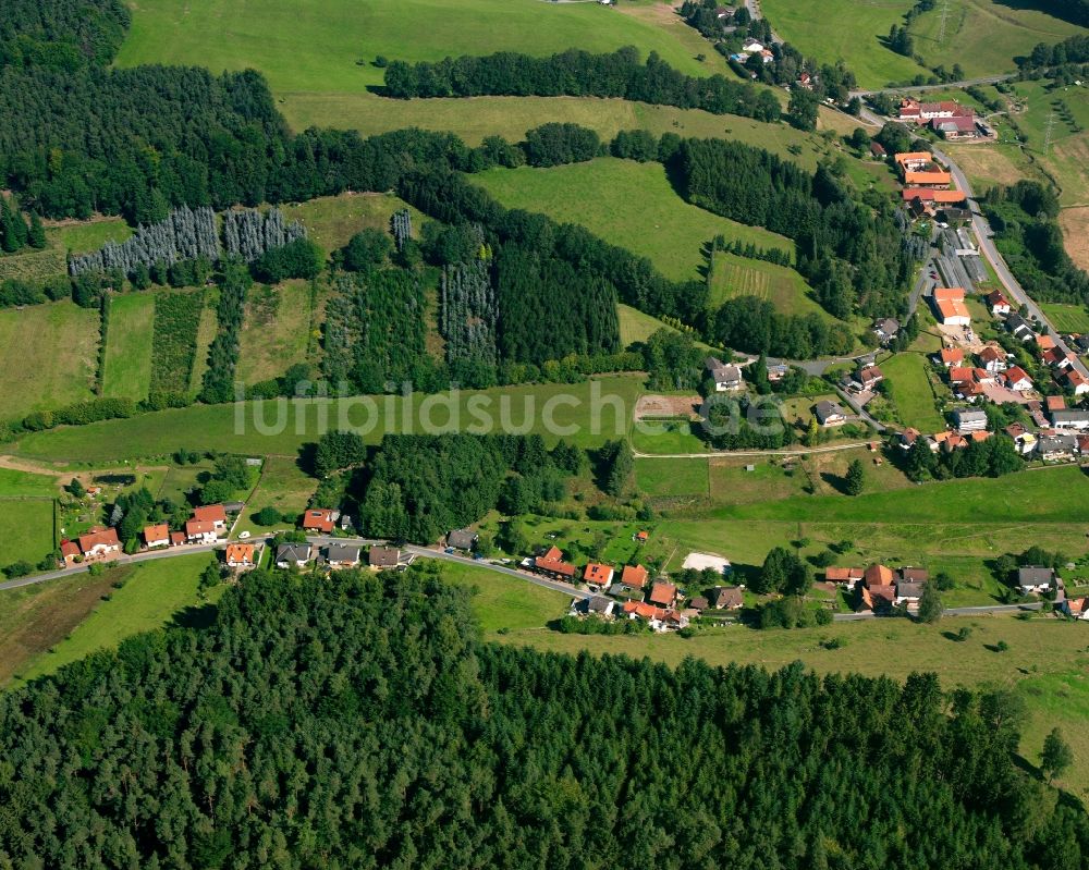 Unter-Mossau von oben - Dorf - Ansicht am Rande Waldgebieten in Unter-Mossau im Bundesland Hessen, Deutschland